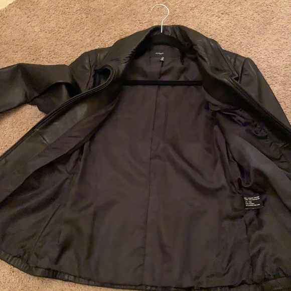 Avanti Black Genuine Leather Woman’s Jacket - Picture 8 of 8